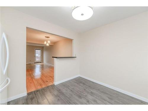 5479 Schueller Crescent, Burlington, ON - Indoor Photo Showing Other Room