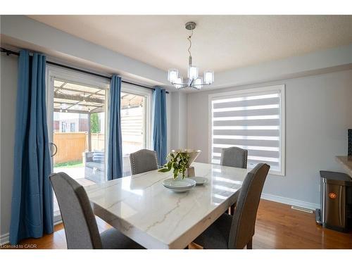2427 Asima Drive, London, ON - Indoor Photo Showing Dining Room