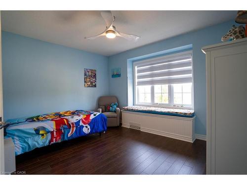 2427 Asima Drive, London, ON - Indoor Photo Showing Bedroom