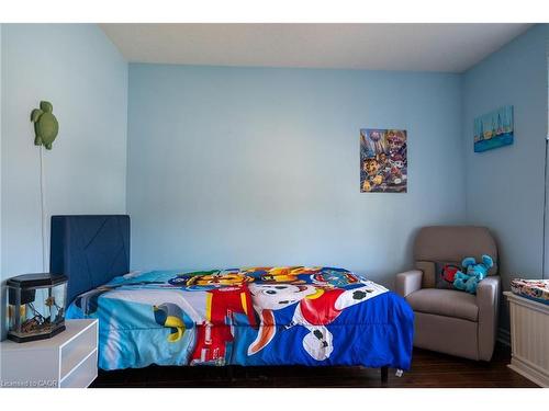 2427 Asima Drive, London, ON - Indoor Photo Showing Bedroom