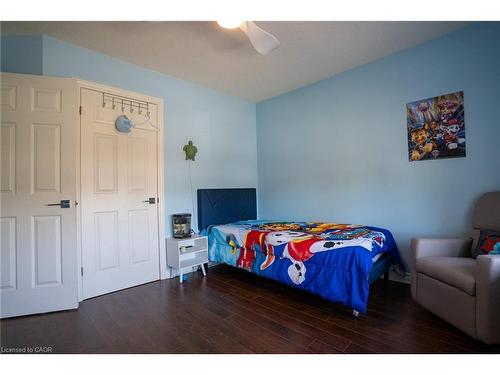 2427 Asima Drive, London, ON - Indoor Photo Showing Bedroom