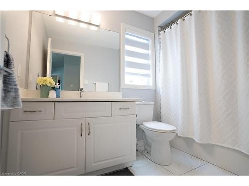 2427 Asima Drive, London, ON - Indoor Photo Showing Bathroom