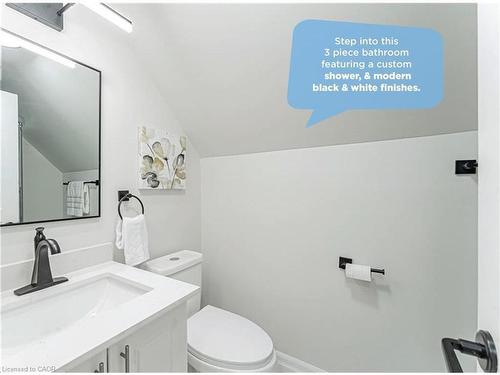 3-15 Barnesdale Avenue N, Hamilton, ON - Indoor Photo Showing Bathroom