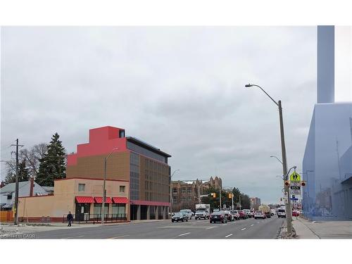 906 Main Street W, Hamilton, ON 