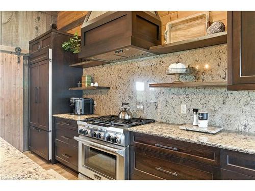 437 6Th Concession Road E, Flamborough, ON - Indoor Photo Showing Kitchen With Upgraded Kitchen