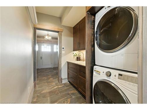 437 6Th Concession Road E, Flamborough, ON - Indoor Photo Showing Laundry Room