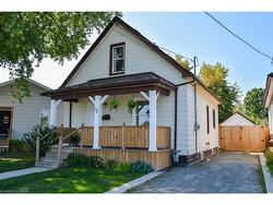 22 Bertram Street  St. Catharines, ON L2R 1A8