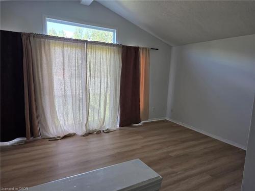 271 Activa Avenue, Kitchener, ON - Indoor Photo Showing Other Room