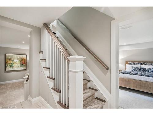 61 Oak Knoll Drive, Hamilton, ON - Indoor Photo Showing Other Room