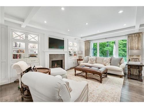 61 Oak Knoll Drive, Hamilton, ON - Indoor Photo Showing Living Room With Fireplace