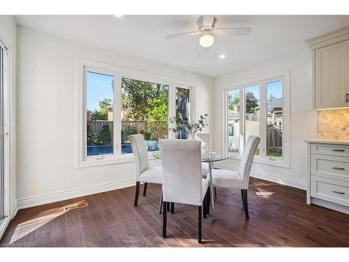 41 Steen Drive, Mississauga, ON - Indoor Photo Showing Dining Room