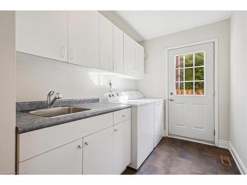 41 Steen Drive, Mississauga, ON - Indoor Photo Showing Laundry Room