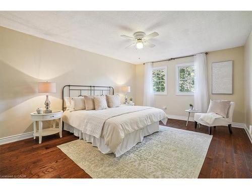 41 Steen Drive, Mississauga, ON - Indoor Photo Showing Bedroom