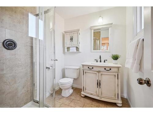 41 Steen Drive, Mississauga, ON - Indoor Photo Showing Bathroom