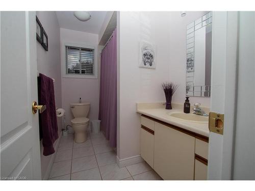 119 Hume Drive, Cambridge, ON - Indoor Photo Showing Bathroom