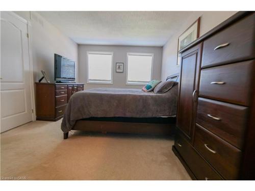 119 Hume Drive, Cambridge, ON - Indoor Photo Showing Bedroom