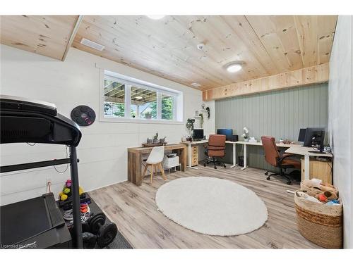 16-271 Grey Silo Road, Waterloo, ON - Indoor