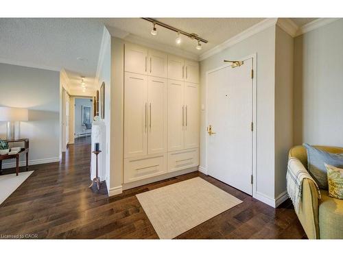 505-265 Westcourt Place, Waterloo, ON - Indoor Photo Showing Other Room