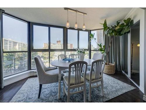 505-265 Westcourt Place, Waterloo, ON - Indoor