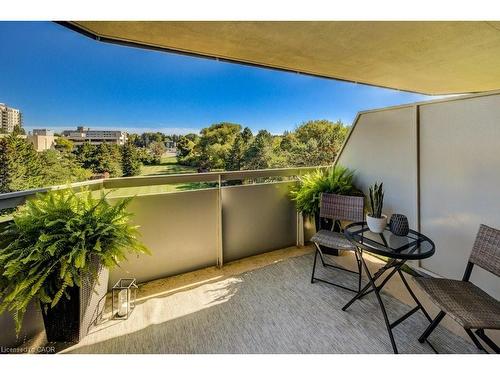 505-265 Westcourt Place, Waterloo, ON - Outdoor With Exterior