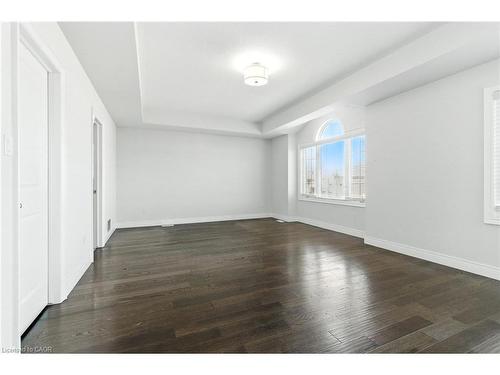 43 Riesling Court, Hamilton, ON - Indoor Photo Showing Other Room