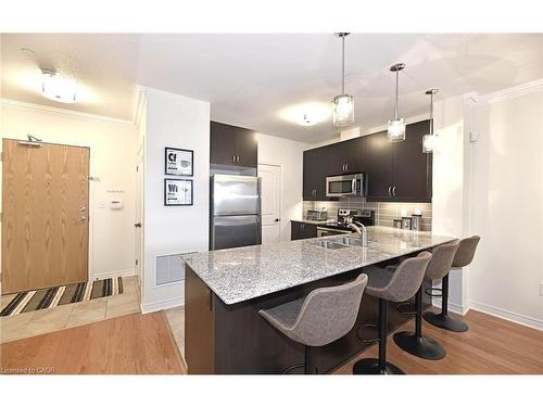 112-383 Main Street, Milton, ON - Indoor Photo Showing Kitchen With Upgraded Kitchen