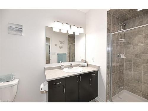 112-383 Main Street, Milton, ON - Indoor Photo Showing Bathroom