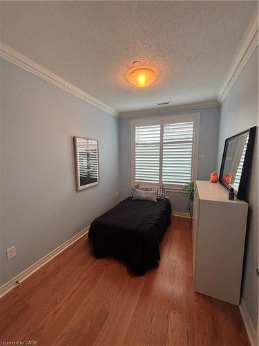 112-383 Main Street, Milton, ON - Indoor Photo Showing Bedroom