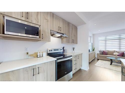 469 Provident Way, Mount Hope, ON - Indoor Photo Showing Kitchen