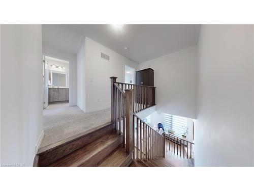 469 Provident Way, Mount Hope, ON - Indoor Photo Showing Other Room