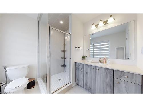 469 Provident Way, Mount Hope, ON - Indoor Photo Showing Bathroom