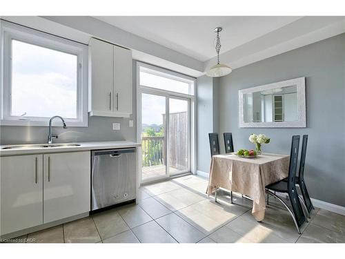 90-1169 Garner Road E, Ancaster, ON - Indoor