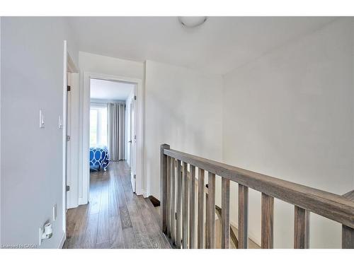 90-1169 Garner Road E, Ancaster, ON - Indoor Photo Showing Other Room