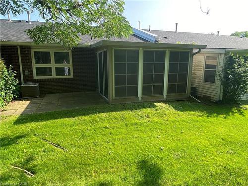 13 Szollosy Circle, Hamilton, ON - Outdoor