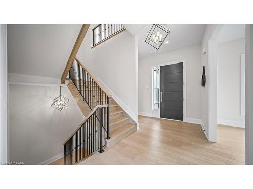 1 West Avenue, Hamilton, ON - Indoor Photo Showing Other Room