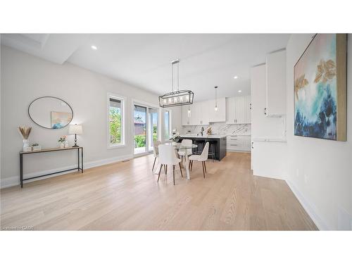 1 West Avenue, Hamilton, ON - Indoor Photo Showing Other Room