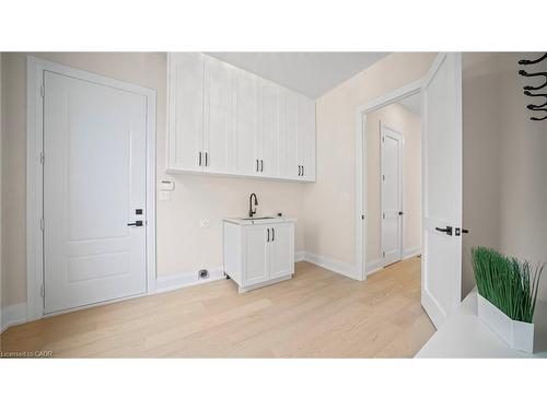 1 West Avenue, Hamilton, ON - Indoor