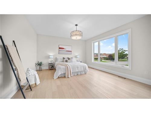 1 West Avenue, Hamilton, ON - Indoor Photo Showing Bedroom