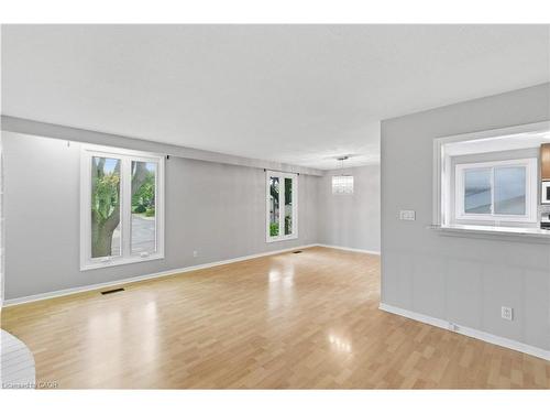 111 Britten Close, Hamilton, ON - Indoor