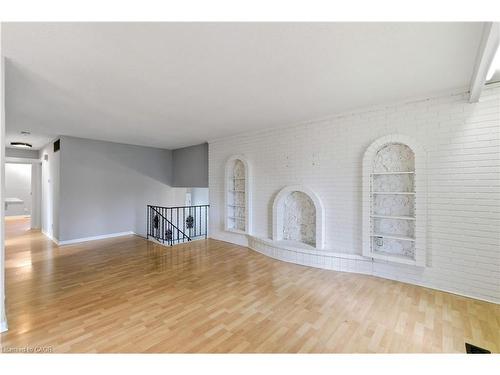 111 Britten Close, Hamilton, ON - Indoor