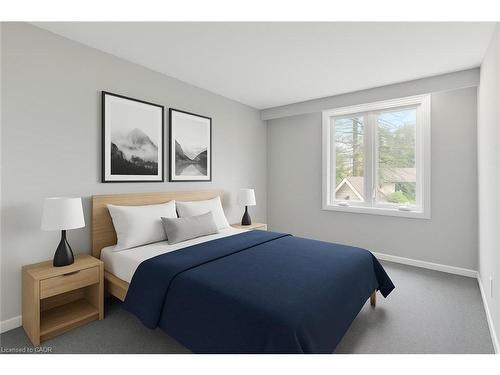 111 Britten Close, Hamilton, ON - Indoor Photo Showing Bedroom