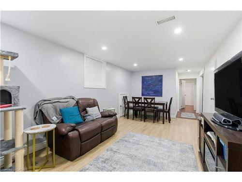 111 Britten Close, Hamilton, ON - Indoor