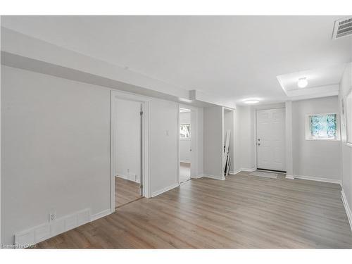 237 St. Julien Street, London, ON - Indoor Photo Showing Other Room