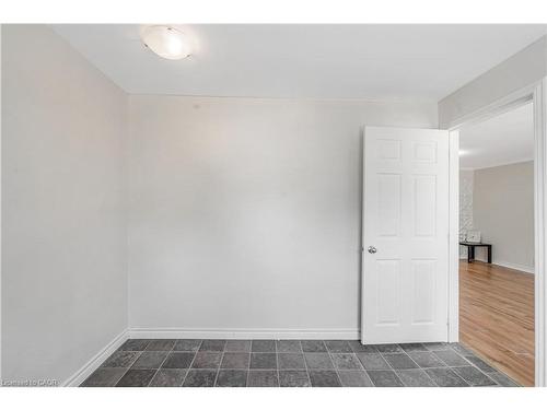 237 St. Julien Street, London, ON - Indoor Photo Showing Other Room