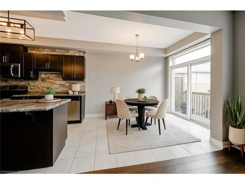 22-247 Festival Way, Binbrook, ON - Indoor