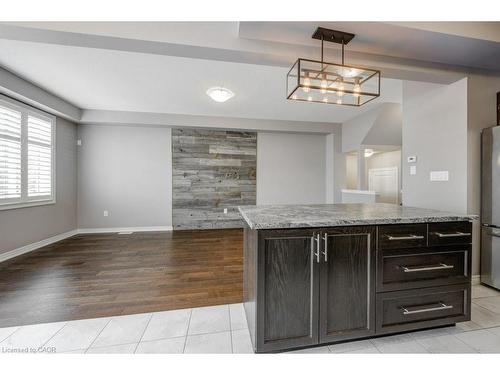 22-247 Festival Way, Binbrook, ON - Indoor Photo Showing Kitchen