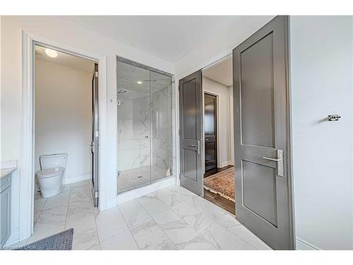 3096 Daniel Way Way, Oakville, ON - Indoor Photo Showing Bathroom