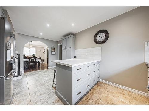 477 Queen Victoria Drive, Hamilton, ON - Indoor