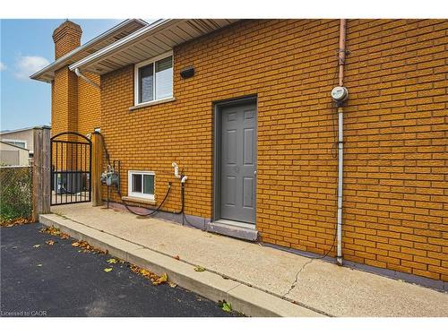 477 Queen Victoria Drive, Hamilton, ON - Outdoor With Exterior