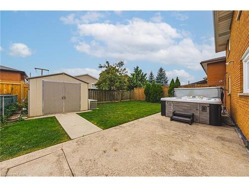 477 Queen Victoria Drive, Hamilton, ON - Outdoor With Exterior